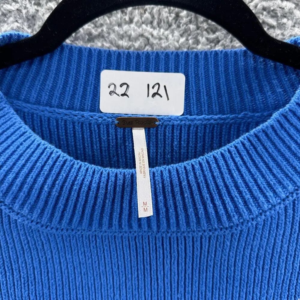 Free People Oversized Sweater Women’s Medium Blue Relaxed Ribbed Knit Cropped - Picture 11 of 11
